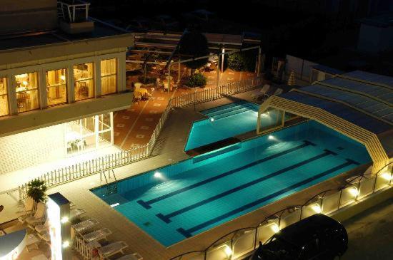 B&B Isabella Milano Marittima Dış mekan fotoğraf